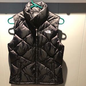 Women’s North Face 550 down vest